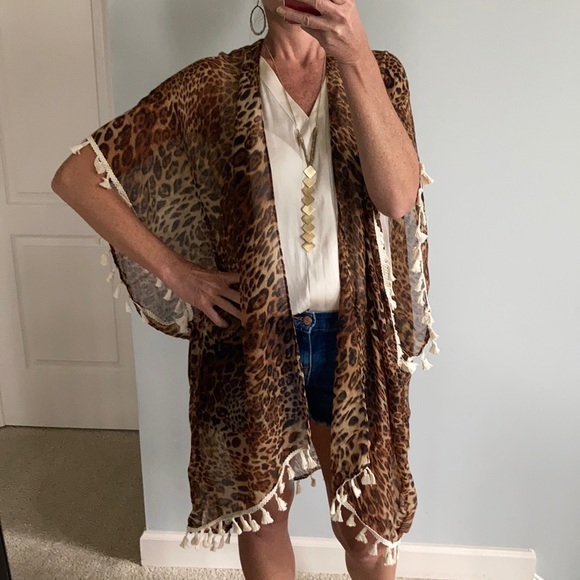 Leopard Print Boho Kimono - Picture 2 of 5